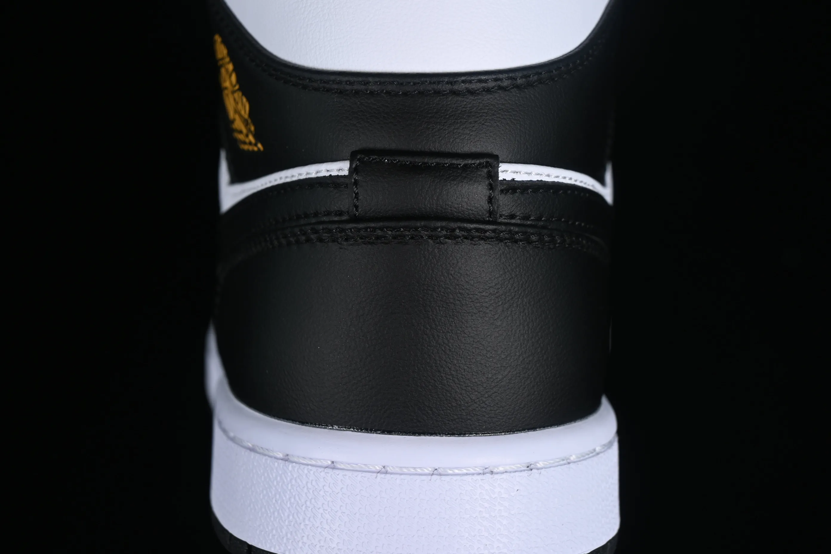 All categories Air Jordan Jordan series basketball shoes Air Jordan 1 Mid Air Jordan 1 Mid AJ1 Joe 1 white black yellow Chinese culture and leisure sneakers DQ8426-701